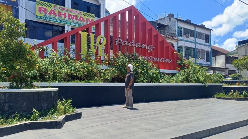 Taman "I Love Padangsidimpuan" Tak Terurus, Warga: Malu Kalau Dibiarkan Begitu Saja