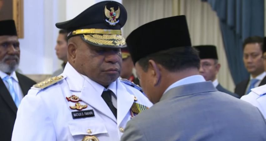 Presiden Prabowo Lantik Komjen Pol (Purn) Mathius D. Fakhiri sebagai Gubernur Papua 2025&ndash;2030