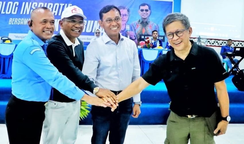 Rocky Gerung Hadir di SMA Plus Efarina, Bupati Simalungun: Ini Momentum Lahirkan Generasi Emas