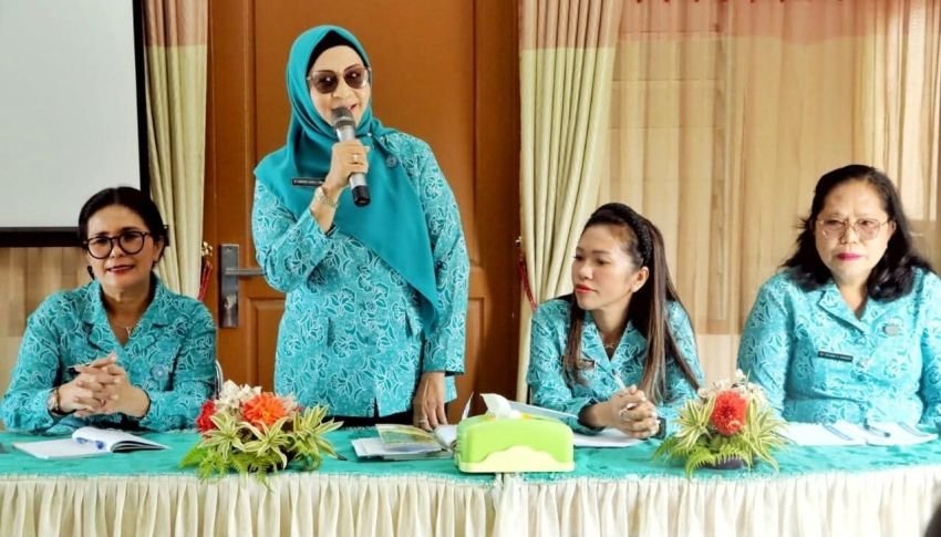 Semangat Kolaborasi, Ketua TP PKK Simalungun Dorong Sinergi OPD untuk Wujudkan 10 Program Pokok PKK