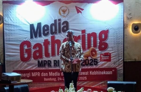 Ketua MPR Tegaskan Peran Strategis Wartawan dalam Menyuarakan Aspirasi Publik