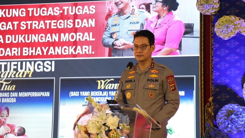 Syukuran HKGB ke-73, Kapolda Bali Ajak Bhayangkari Jadi Embun Penyejuk Keluarga dan Dukungan Polri