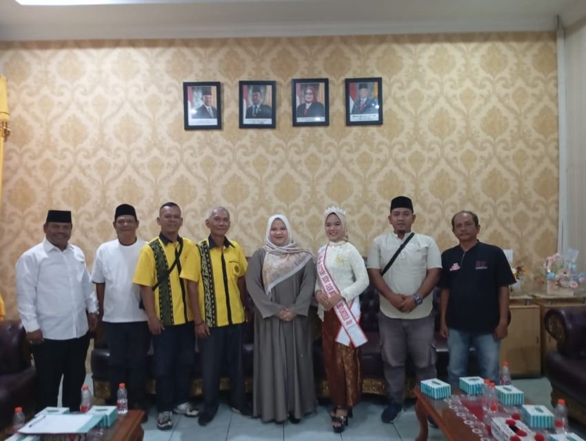 Ketua DPRD Padangsidimpuan Apresiasi Prestasi Shinta Ayu Nadia di Ajang Puteri Seni Budaya Nasional 2025
