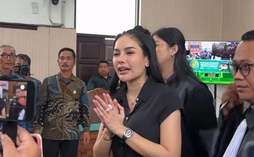 Bebas dari Dakwaan Pencucian Uang, Nikita Mirzani Tetap Divonis 4 Tahun Penjara!