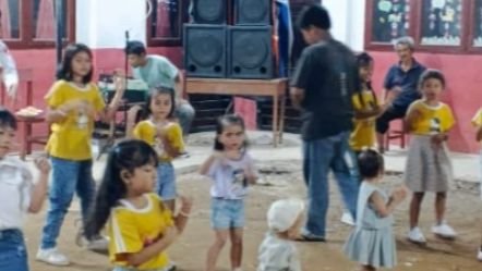 Kecewa Tak Ada Hiburan HUT Pemko, Emak-Emak Wek III Gelar Acara Sendiri untuk Anak-Anak