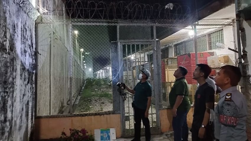 Lapas Labuhan Ruku Razia Kamar Safir dan Kontrol Beranggang, Antisipasi Potensi Gangguan Kamtib Aman