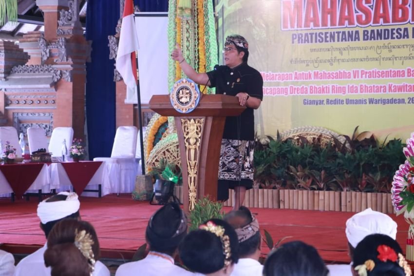 Wagub Bali Tekankan Kebersamaan dan Swadarmaning Pasemetonan di Mahasabha Bendesa Manik Mas
