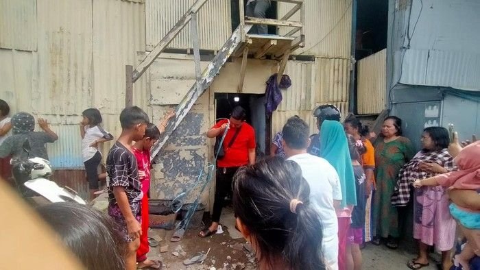 Aksi Tawuran Berujung Maut, Seorang Remaja Ditemukan Mengambang di Kali Cengkareng