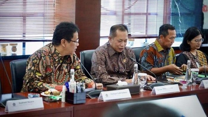 Kopdes Merah Putih Jadi Mesin Ekonomi Baru Desa, Menkop Pastikan Pembangunan Dipercepat
