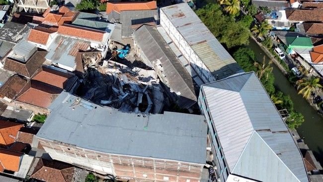 Tragedi Ponpes Sidoarjo: Dua Jasad Santri Ditemukan di Area Wudu, Total 7 Korban Tewas