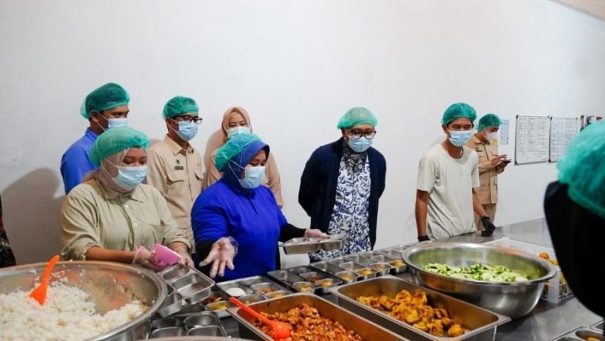 Gubernur Lampung Dorong Pengawasan Ketat Dapur MBG, Cegah KLB Terulang