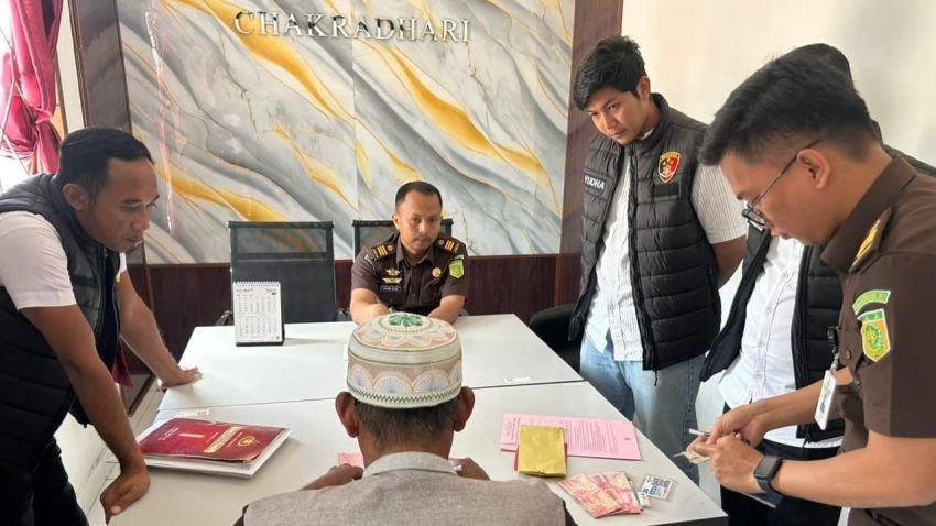 Satreskrim Polres Bener Meriah Tuntaskan Berkas Kasus BBM Subsidi, Tersangka Resmi Diserahkan ke Kejaksaan Negeri Bener Meriah