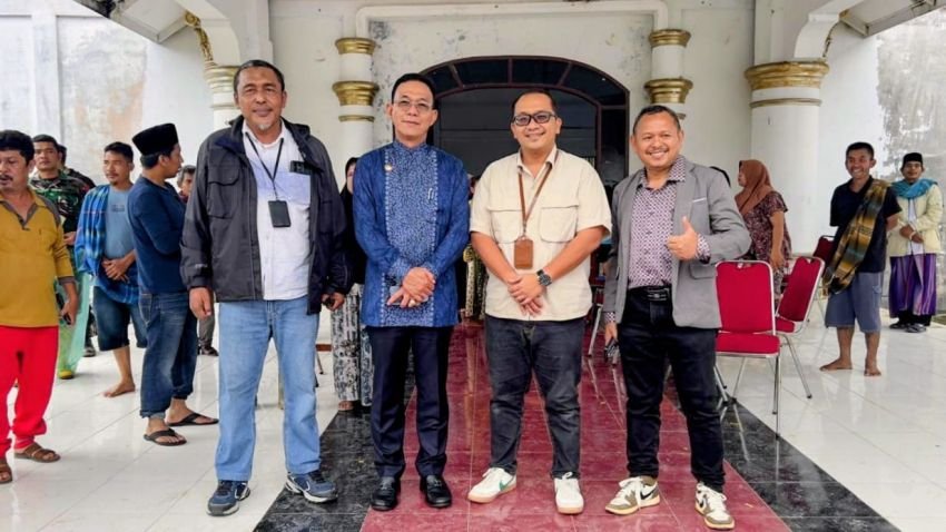 BRI Salurkan Bantuan untuk Korban Banjir dan Longsor di Batang Angkola