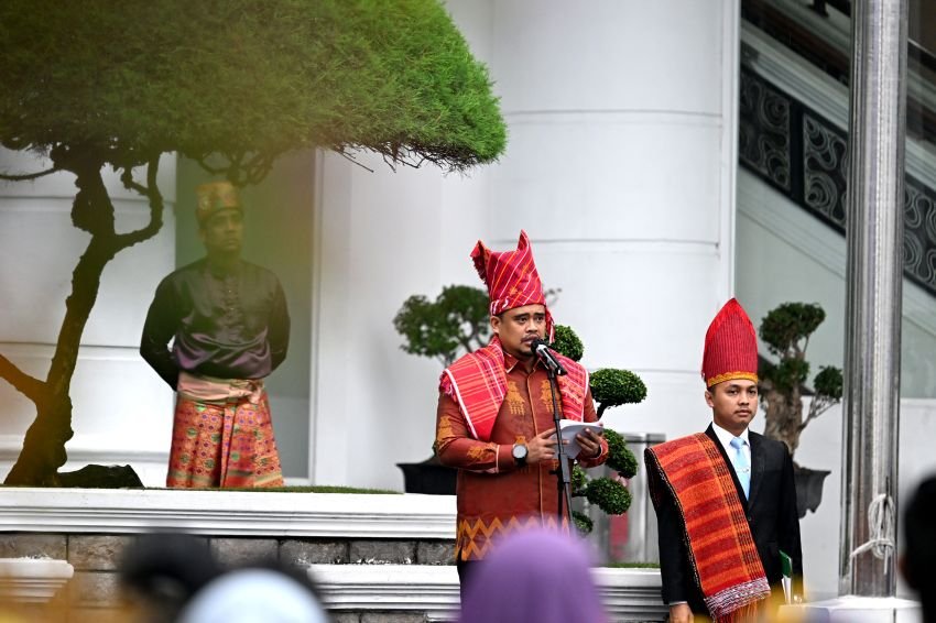 Hari Guru Nasional 2025, Bobby Nasution Tegaskan Perlindungan Profesi Guru di Tengah Maraknya Konflik di Sekolah