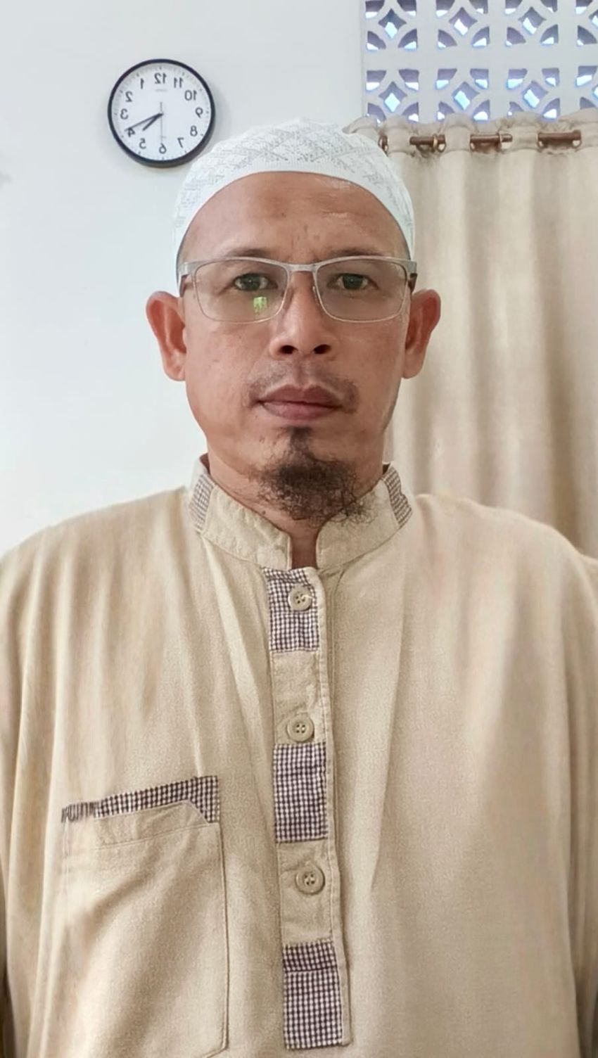 Khutbah Jumat di Montasik: Ustaz Aiyub Ingatkan Singkatnya Hidup dan Panjangnya Perjalanan Akhirat