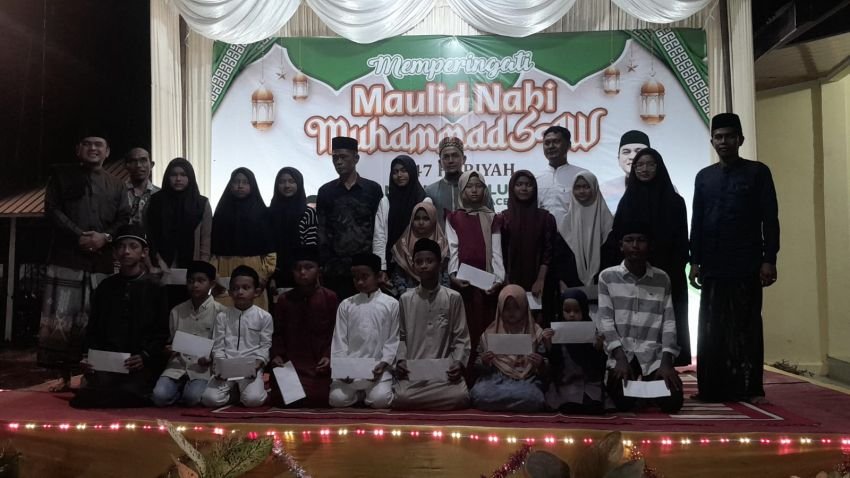 Meriahnya Peringatan Maulid Nabi di Gampong Lam Lumpu, Aceh Besar
