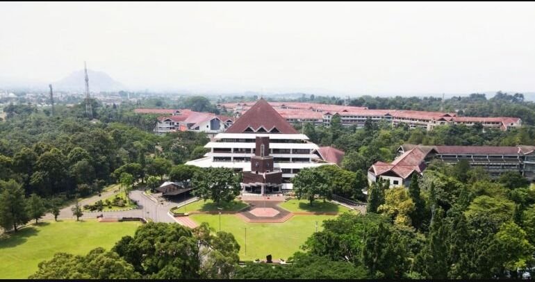 IPB Puncaki 20 Kampus Terbaik RI dalam Riset Interdisipliner Versi THE 2026