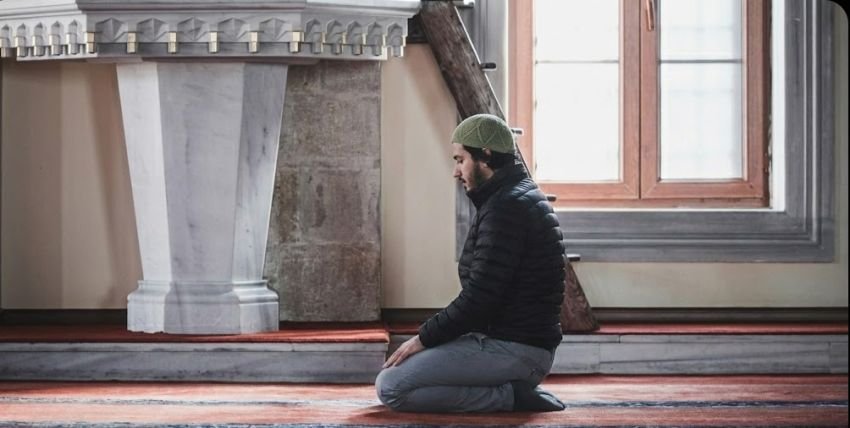 Sholawat Nariyah: Bacaan, Sejarah, dan Khasiat yang Diyakini Umat