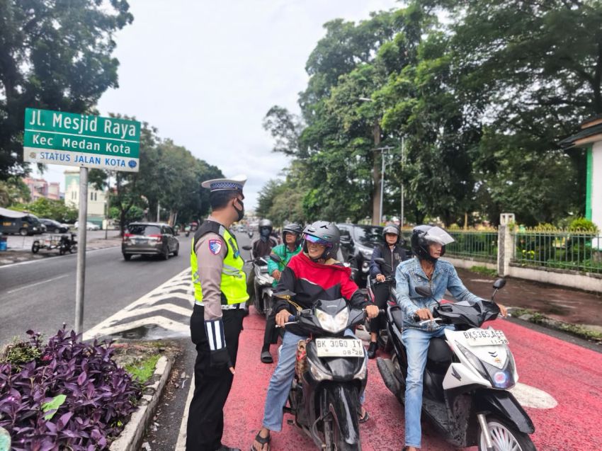Operasi Zebra Toba 2025 Masuki Hari ke-10, Polda Sumut Perkuat Edukasi dan Awasi Kendaraan Berat