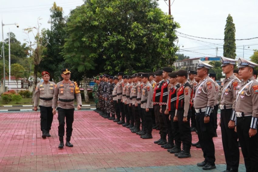 Wakapolres Nias Selatan Pimpin Apel Gelar Pasukan Operasi Zebra Toba 2025, Fokus Tingkatkan Keselamatan Lalu Lintas