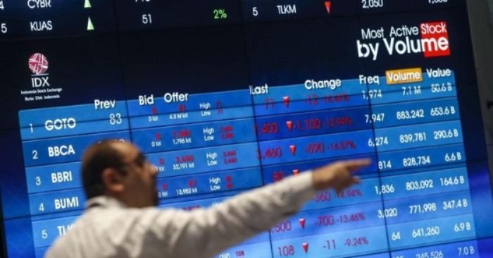 IHSG Cetak Rekor Penutupan, Top Gainers Dipimpin ICBP dan GOTO