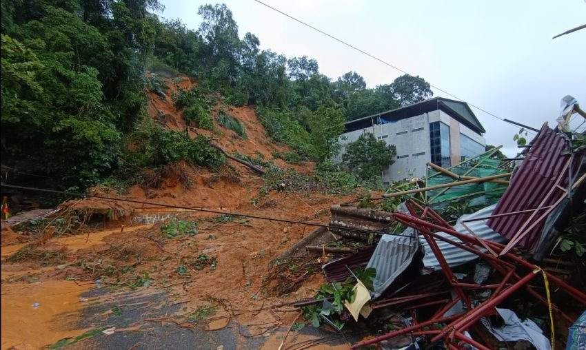 Umat Islam Bersatu, MUI Serukan Salat Ghaib untuk Korban Banjir dan Longsor di Aceh-Sumut-Sumbar