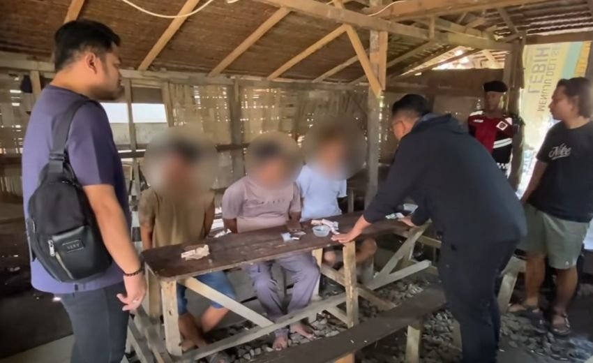 Polrestabes Medan Grebek Desa Serbajadi dan Pria Laut, Amankan 4 Pelaku dan 5 Mesin Jackpot