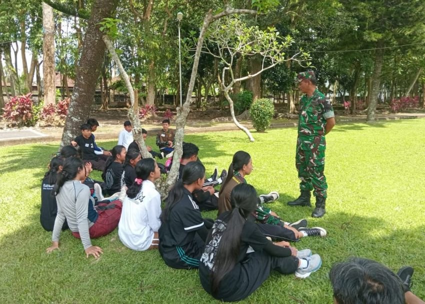 TNI Tanamkan Disiplin dan Semangat Kepahlawanan kepada Pelajar Bali Jelang Hari Pahlawan I Gusti Ngurah Rai