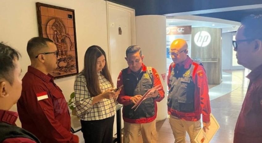 Kejari Langkat Geledah Kantor Rekanan Terkait Dugaan Korupsi Pengadaan Smartboard Rp50 Miliar