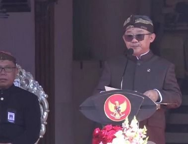 Hari Guru Nasional 2025: Mendikdasmen Abdul Mu’ti Tekankan Peran Guru dan Sinergi Keluarga