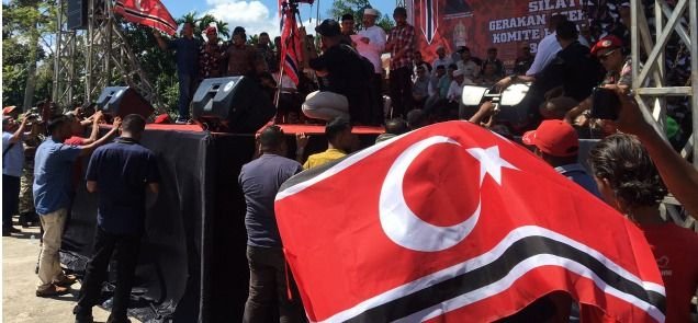 Pengibaran Bendera Bulan Bintang Viral Lagi Simbol, Identitas, atau Pesan Politik?