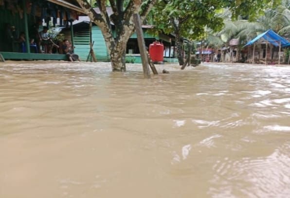 Empat Desa di Mandailing Natal Terendam Banjir, Aktivitas Warga Lumpuh Selama Tiga Hari