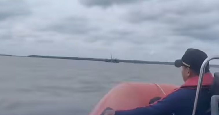 Gelombang Tinggi Terjang Perairan Tanjung Tiram dan Kuala Tanjung: Dua Kapal Nelayan Karam, 7 Orang Masih Hilang