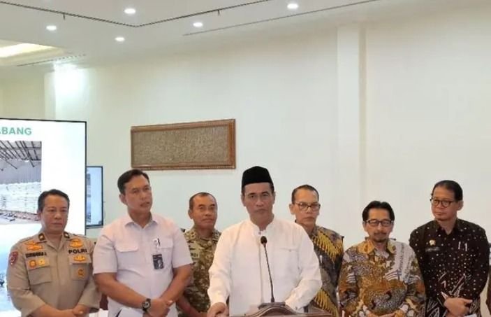 Mentan Amran Ultimatum Copot Dirjen yang Meloloskan 250 Ton Beras Impor Ilegal