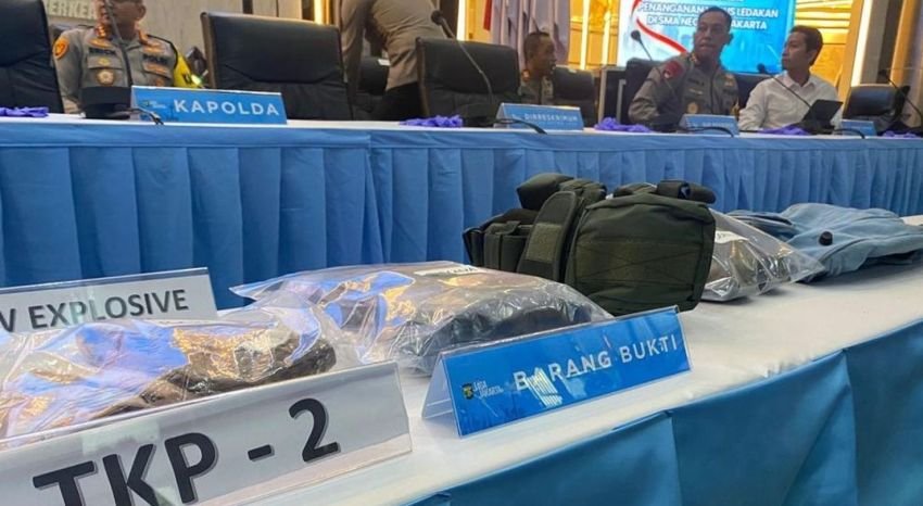 Polisi Ungkap Alasan Tiga dari Tujuh Bom di SMAN 72 Jakarta Tak Meledak