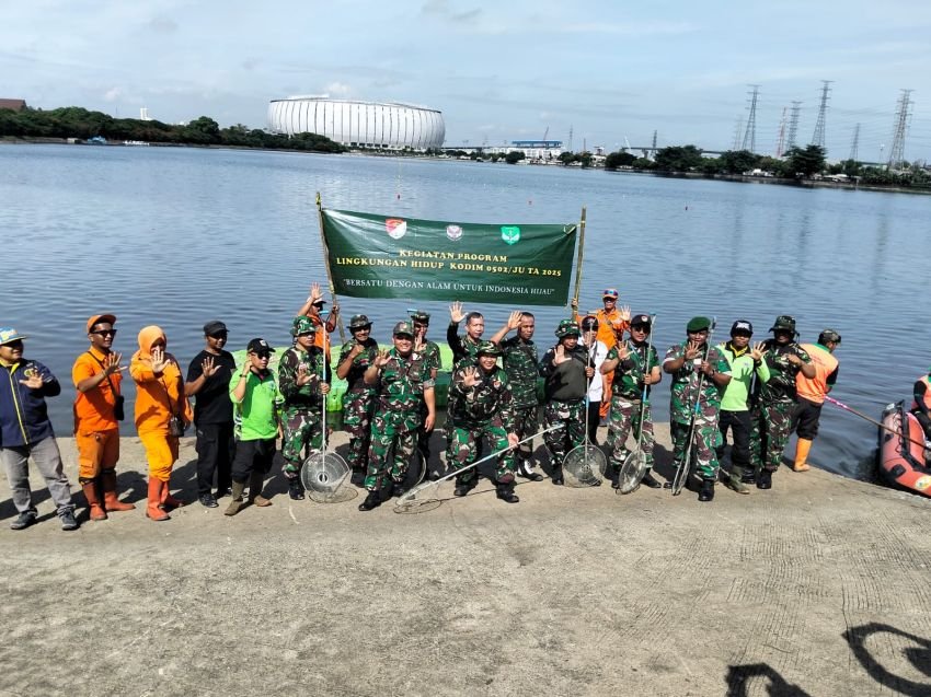 Program Lingkungan Hidup Kodim 0502/JU: Bersatu dengan Alam untuk Indonesia Hijau