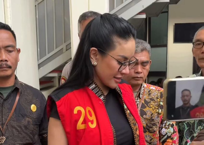 Ini Alasan Nikita Mirzani Turunkan Ganti Rugi dari Rp244 Miliar Jadi Rp200 Miliar ke Reza Gladys