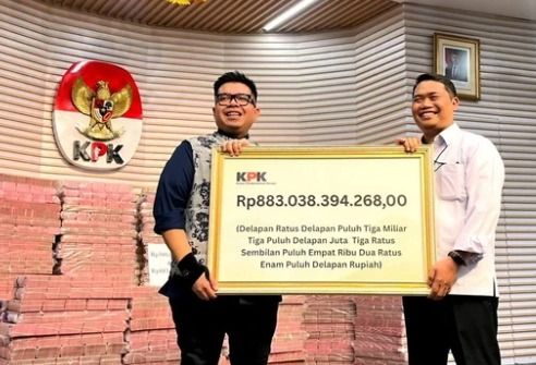 KPK Pamerkan Rp300 Miliar Uang Rampasan Taspen, Bantah Isu Pinjam dari Bank