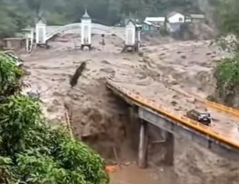 Banjir Sumbar Tewaskan 23 Orang, 12 Masih Hilang, 69 Ribu Warga Mengungsi