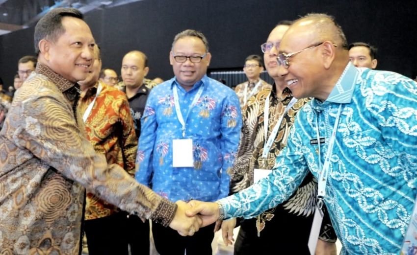 Bupati Anton Saragih Tegaskan Komitmen Simalungun Menuju Smart Regency di FEKDI 2025