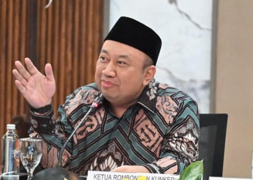 DPR Dorong Revisi UU Guru dan Dosen: Tidak Ada Lagi yang Digaji Rendah!