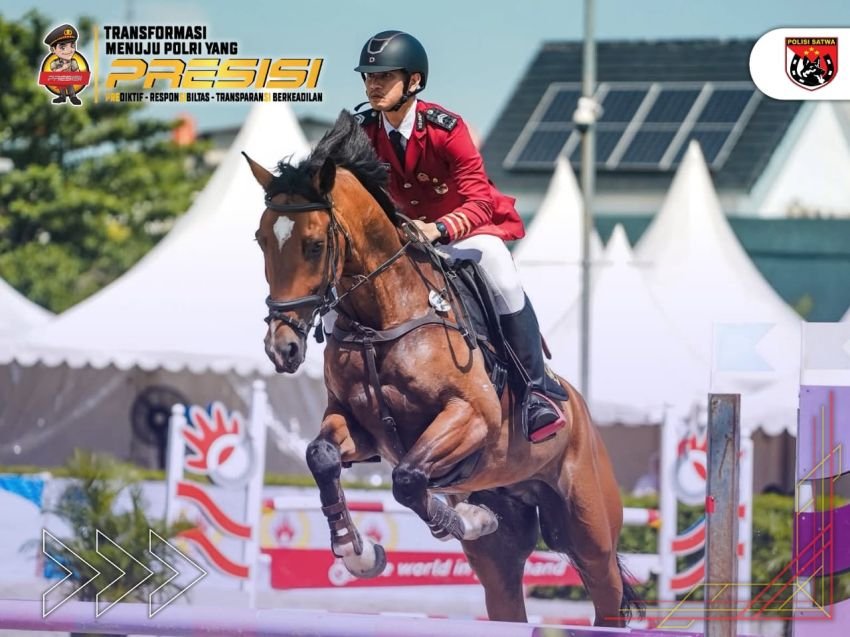 Aksi Keren Briptu Galih! Personel Polri Ini Juara Lomba Berkuda Piala Gubernur Jabar 2025
