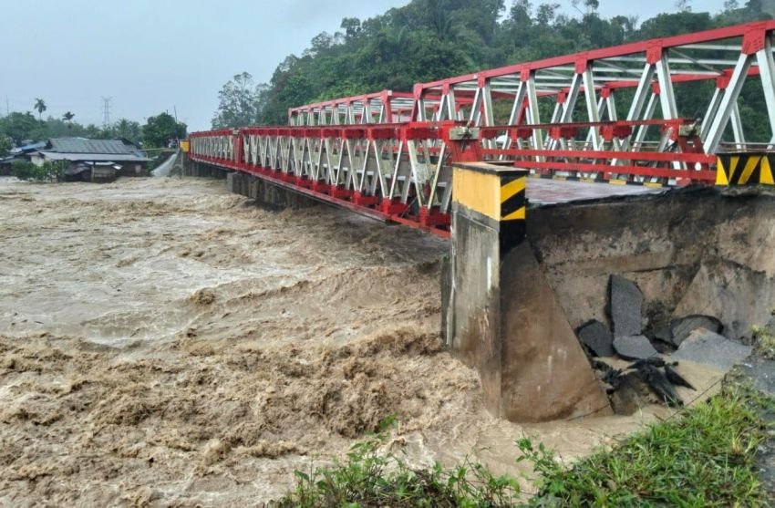 BMKG Ungkap Penyebab Cuaca Ekstrem di Sumut: Empat Kabupaten di Tapanuli Raya Diterjang Banjir dan Longsor, 8 Warga Tewas