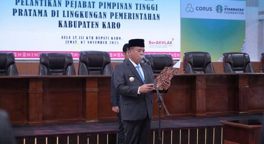 Bupati Karo Lantik 14 Pejabat Eselon II, ASN Diminta Tunjukkan Hasil Nyata untuk Masyarakat