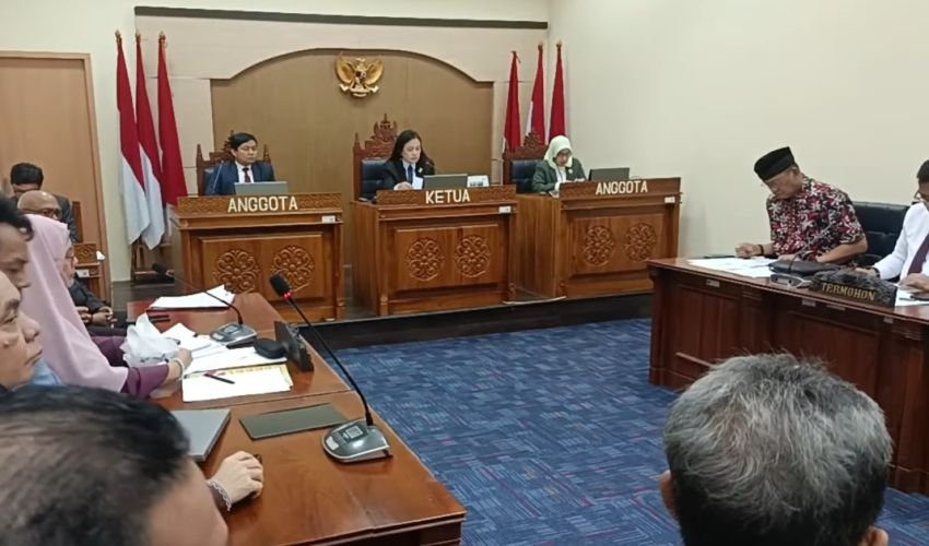 UGM Akui KRS dan Laporan KKN Jokowi “Tidak Ada”, Hanya Simpan Scan Ijazah