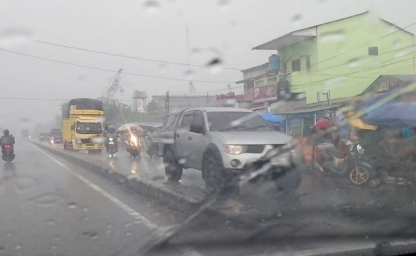 PKL Kuasai Jalan Orde Baru Km 12,5 Deli Serdang, Diduga Ada Pembiaran