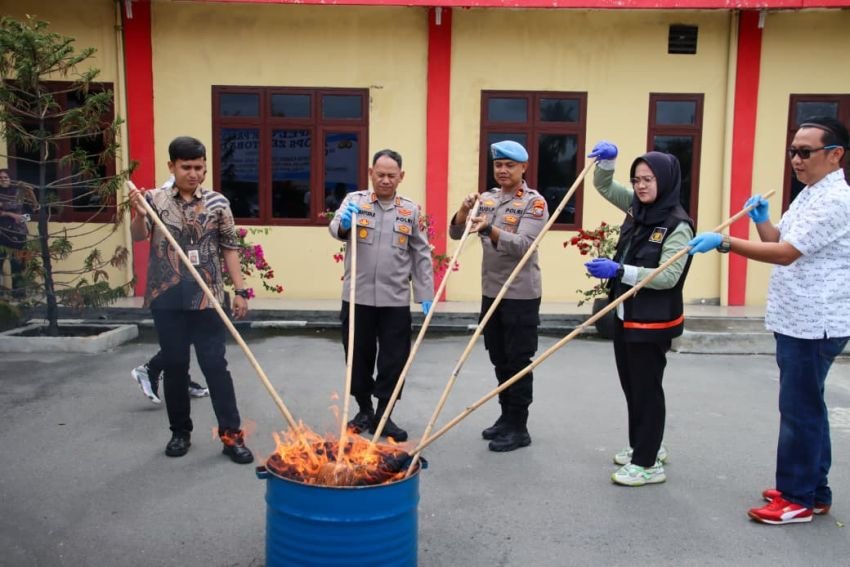 12 Kg Ganja dan Sabu Dimusnahkan, Polres Pelabuhan Belawan Tegaskan Komitmen Anti Narkoba