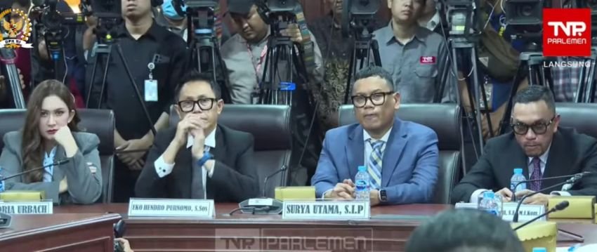 Adies Kadir dan Uya Kuya Kembali Aktif di DPR! Tiga Anggota Lain Nonaktif 3–6 Bulan