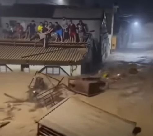 UPDATE! Korban Banjir dan Longsor di Sumut Capai 72 Orang, Polda Kerahkan Satelit dan Drone