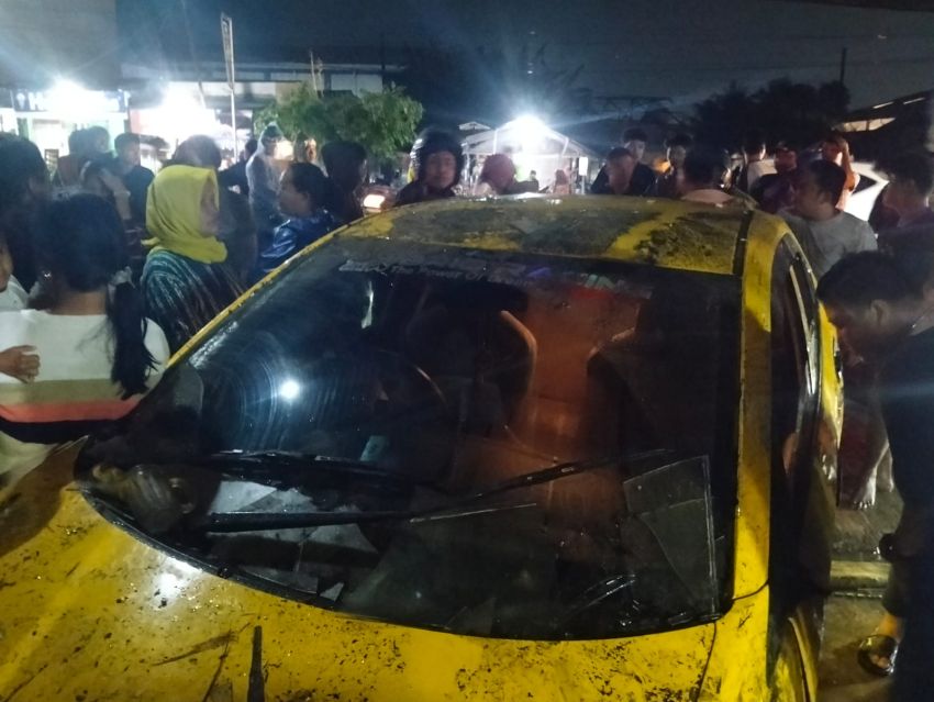 Kronologi Brio Kuning Hantam Rumah Makan di Sunggal: Diduga Usai Bersenggolan dengan Fortuner